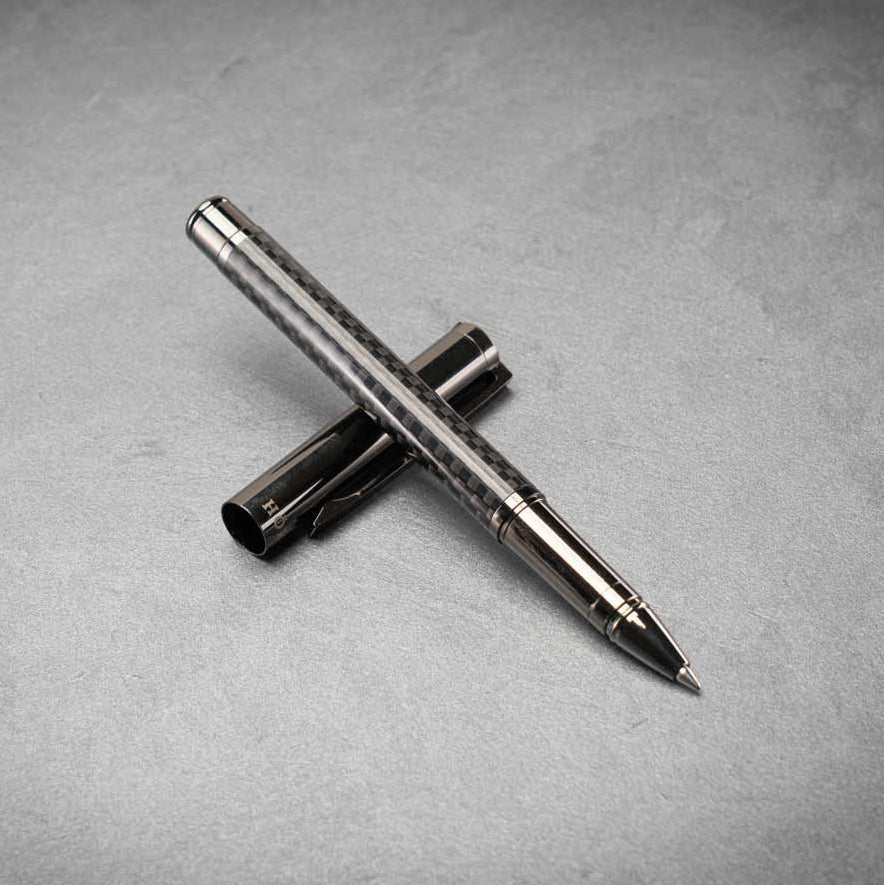 Hörner Carboneo Tintenroller aus Carbon