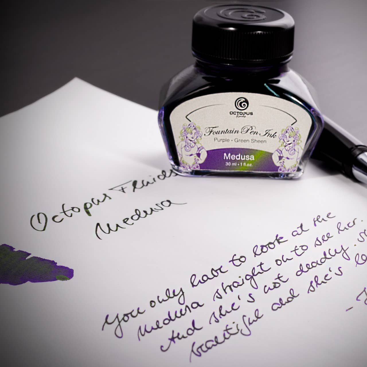 Octopus Fluids Füllertinte mit Sheen-Effekt – Violett, Medusa, 30 ml