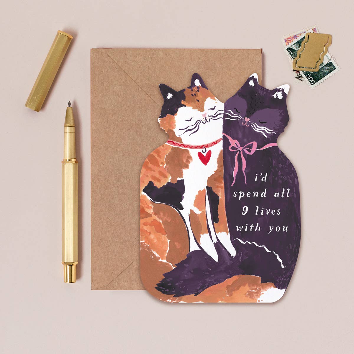 Sister Paper Co. Grußkarte „I'd spend all 9 lives with you“ – Zwei kuschelnde Katzen - PenJoy