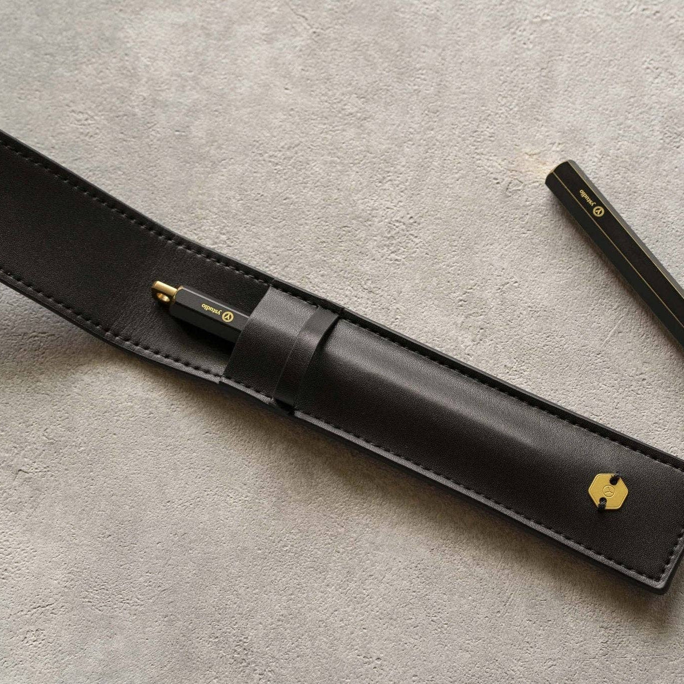 YSTUDIO Classic Reflect Stiftetui - Schwarz